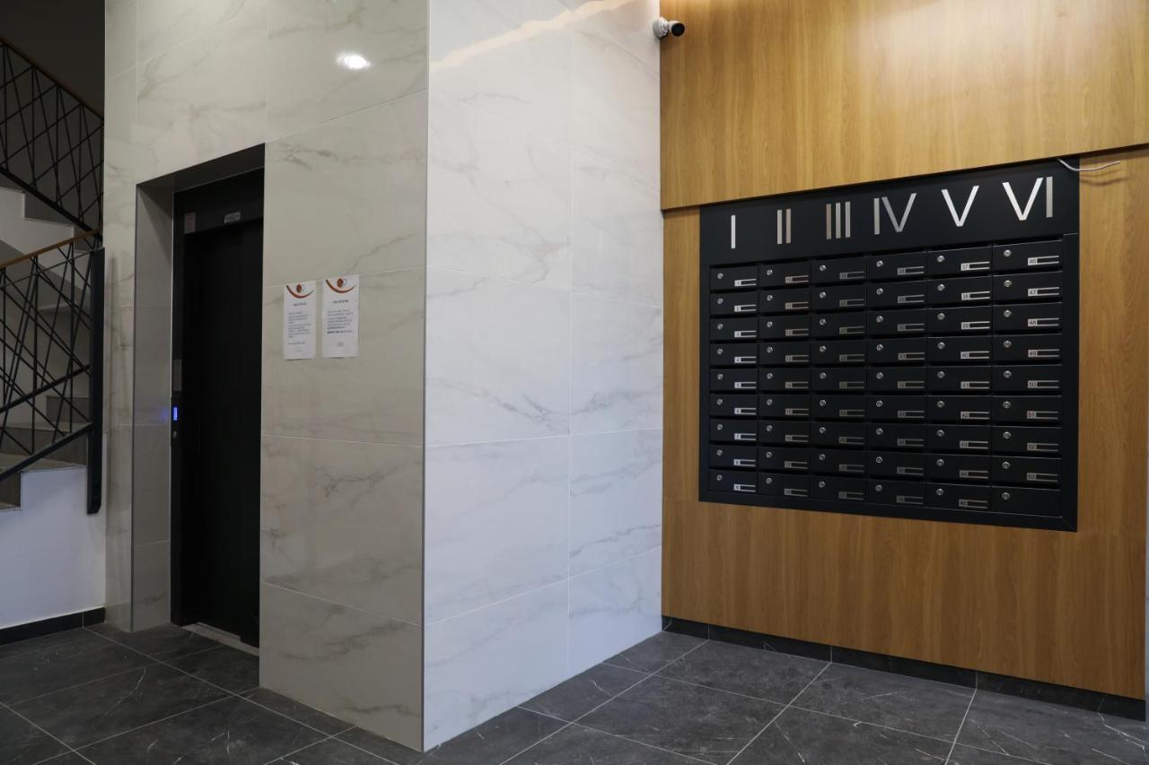 Apartment Promenada Avenija Újvidék Kültér fotó