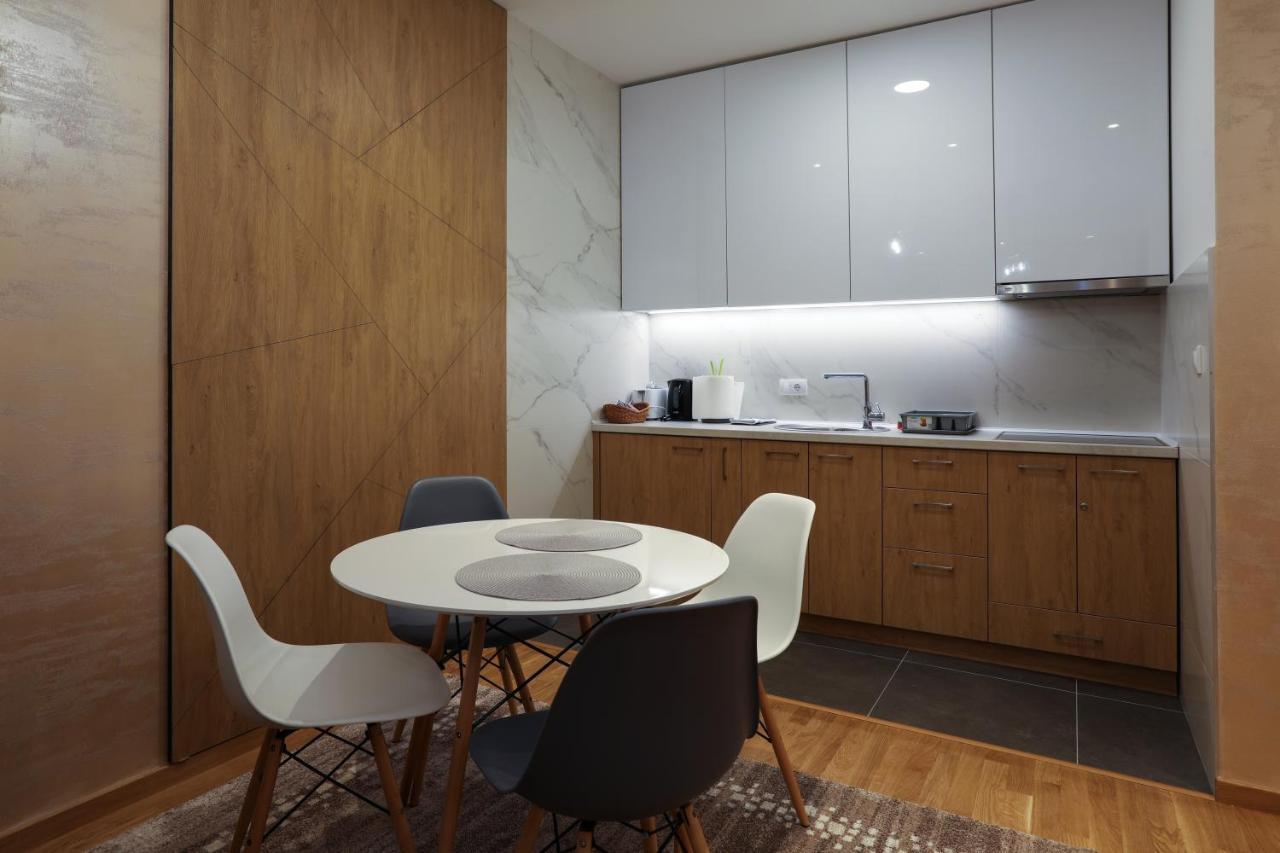 Apartment Promenada Avenija Újvidék Kültér fotó