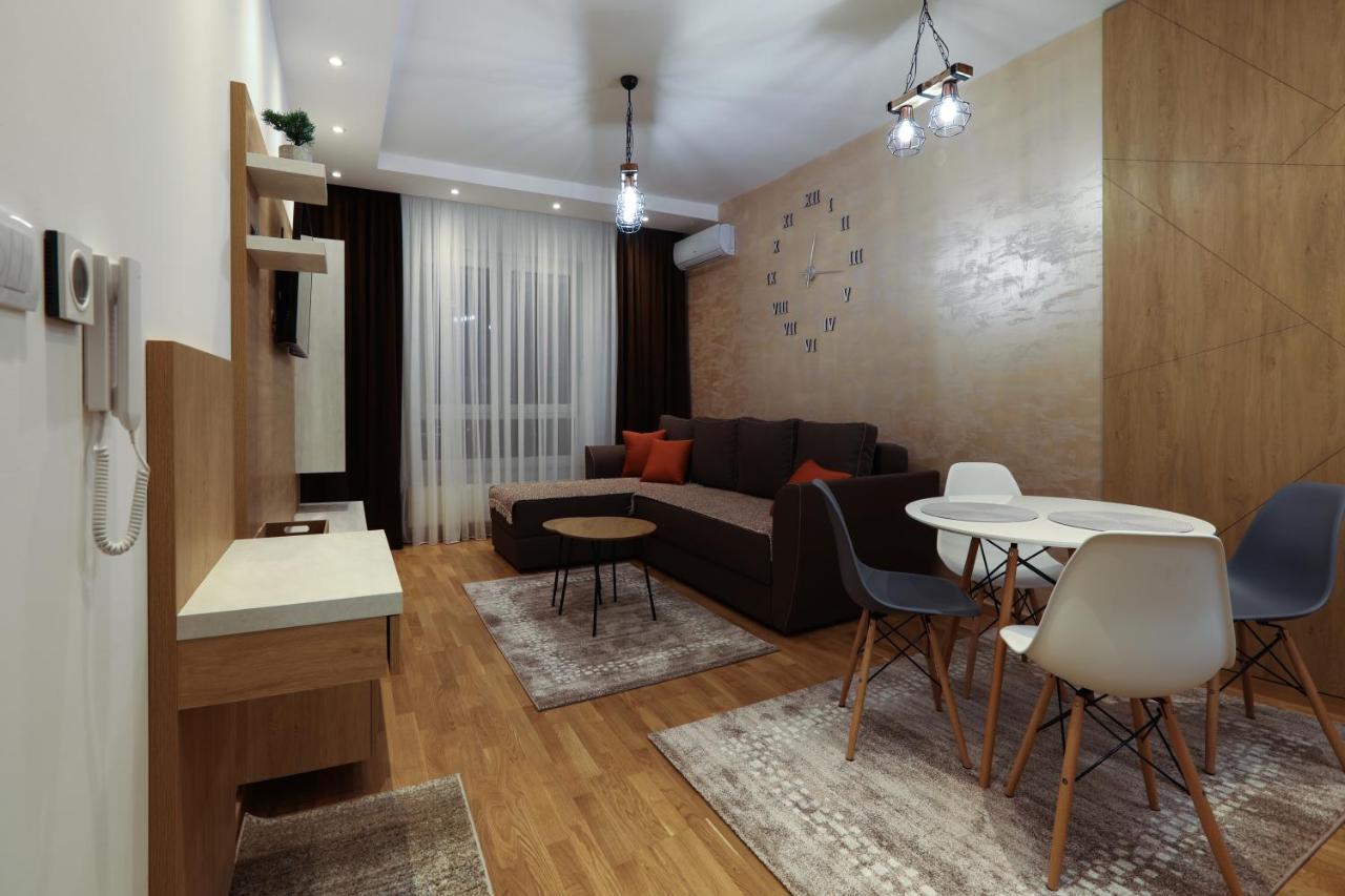 Apartment Promenada Avenija Újvidék Kültér fotó